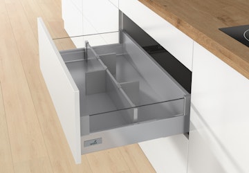Adjustable drawer divider